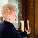 8. april: Kong Harald tar i mot Litauens president, fr Dalia Grybauskait&#279;, i audiens  (Foto: Berit Roald / NTB scanpix)